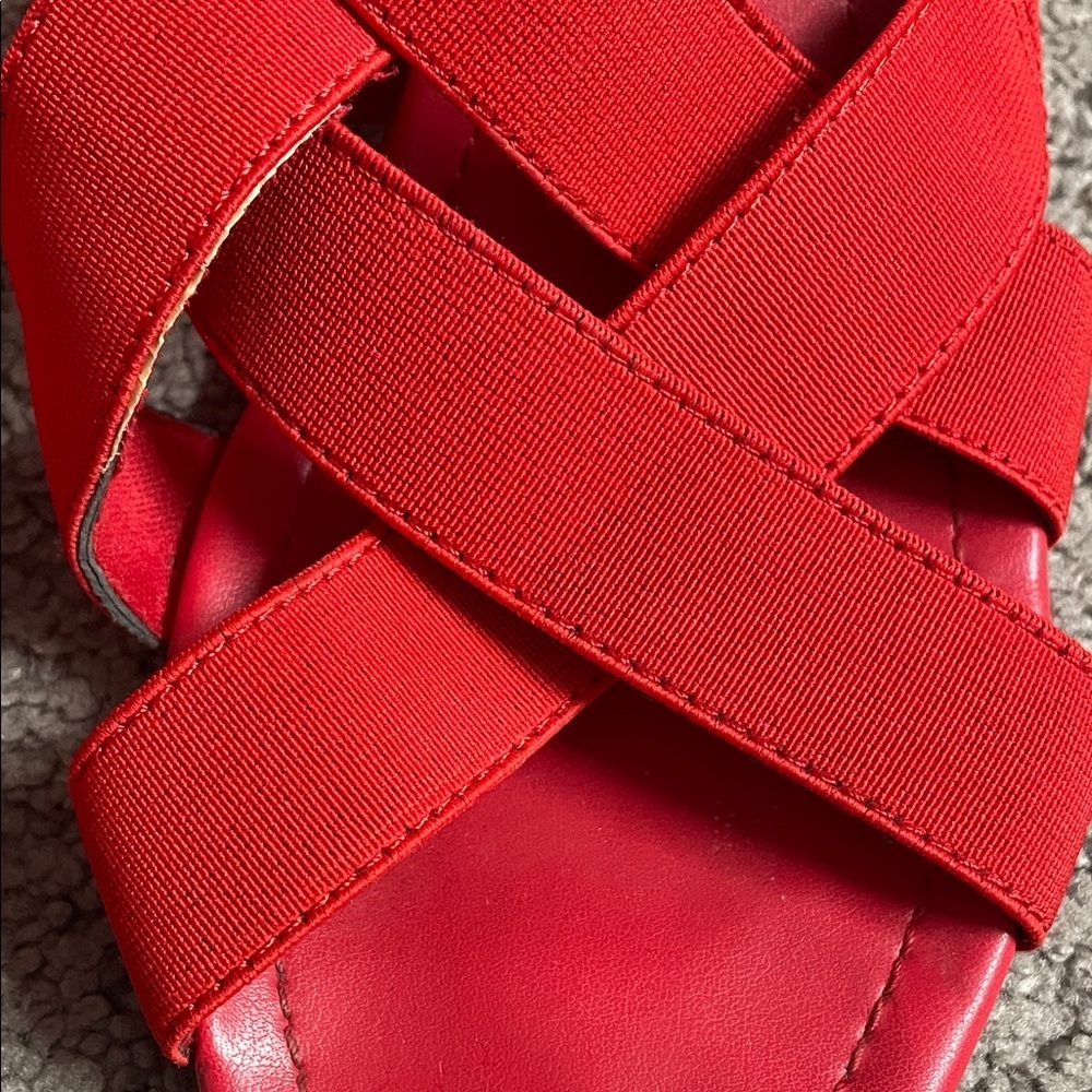 Jaclyn Smith Red Strappy Wedge Sandals Size 9 FAIR CONDITION - Picture 4 of 10